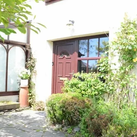 Greety Gate House